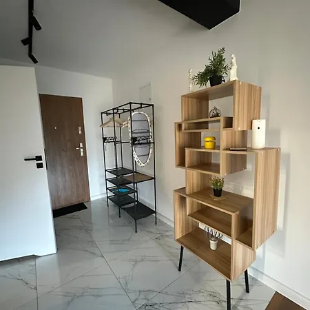 Katerina - Mona Luxury *