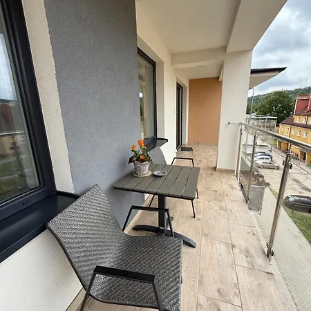 Katerina - Mona Luxury *